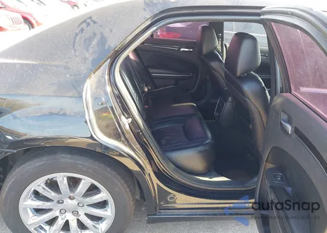 2011 Chrysler 300 Limited z USA, uszkodzony, nr VIN 2C3CA5CG1BH546258